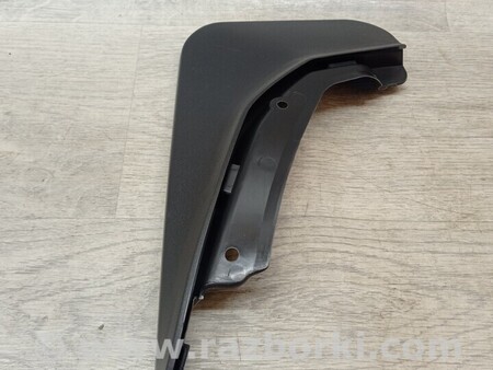 ФОТО Бризковик задній правий для Ford Fiesta Mk7 (2017-...) Киев