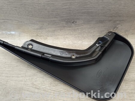 ФОТО Бризковик задній правий для Ford Fiesta Mk7 (2017-...) Киев