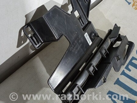 ФОТО Кронштейн замку передніх лівих дверей для Ford Fiesta Mk7 (2017-...) Киев