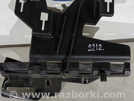 ФОТО Кронштейн замку передніх лівих дверей для Ford Fiesta Mk7 (2017-...) Киев