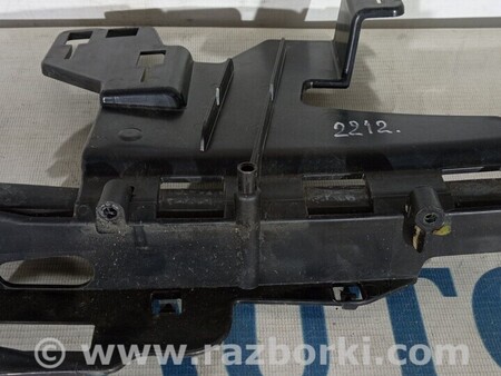 ФОТО Кронштейн замку передніх лівих дверей для Ford Fiesta Mk7 (2017-...) Киев