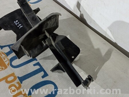 ФОТО Кронштейн замку передніх правих дверей для Ford Fiesta Mk7 (2017-...) Киев