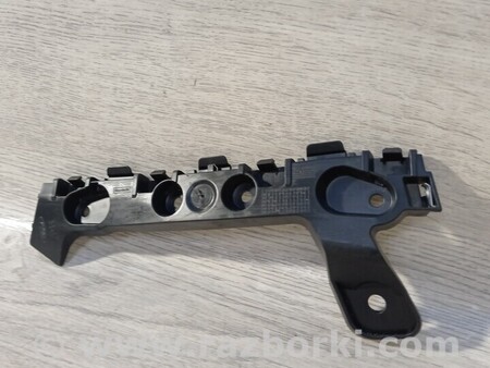 ФОТО Кронштейн Крепление Направляющая бампера заднего правий для Ford Fiesta Mk7 (2017-...) Киев