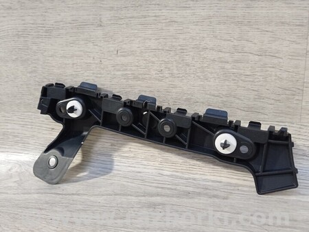 ФОТО Кронштейн Крепление Направляющая бампера заднего правий для Ford Fiesta Mk7 (2017-...) Киев