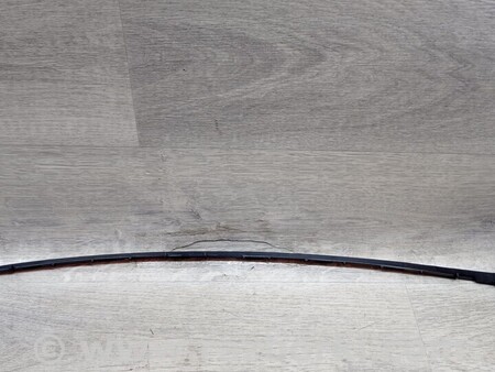 ФОТО Уплотнитель резинка лобового стекла левая для Ford Fiesta Mk7 (2017-...) Киев