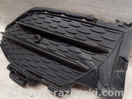 ФОТО Накладка решітка переднього бампера права для Mercedes-Benz GLC-Class Киев