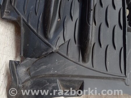 ФОТО Накладка решітка переднього бампера права для Mercedes-Benz GLC-Class Киев