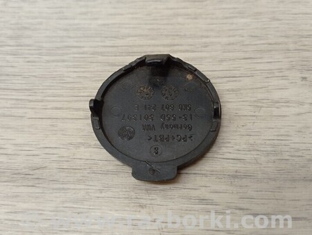 ФОТО Заглушка бампера буксировочного крюка передняя для Volkswagen Golf VI Mk6 (10.2008-03.2016) Киев
