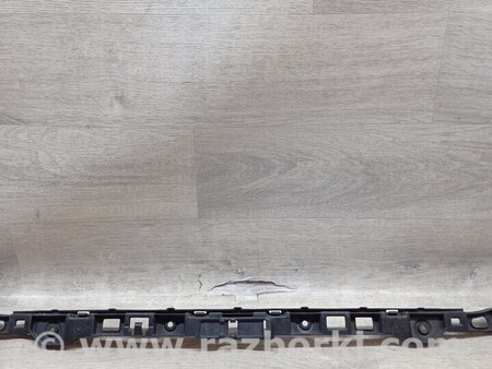 ФОТО Кронштейн бампера заднего центральный для Volkswagen Golf VI Mk6 (10.2008-03.2016) Киев