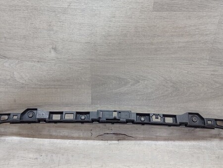 ФОТО Кронштейн бампера заднего центральный для Volkswagen Golf VI Mk6 (10.2008-03.2016) Киев