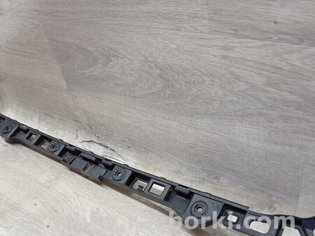 ФОТО Кронштейн бампера заднего центральный для Volkswagen Golf VI Mk6 (10.2008-03.2016) Киев