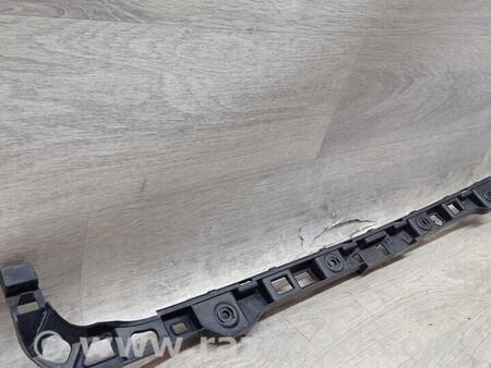 ФОТО Кронштейн бампера заднего центральный для Volkswagen Golf VI Mk6 (10.2008-03.2016) Киев