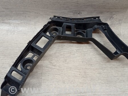 ФОТО Кронштейн кріплення направляюча заднього бампера правий для Volkswagen Golf VI Mk6 (10.2008-03.2016) Киев