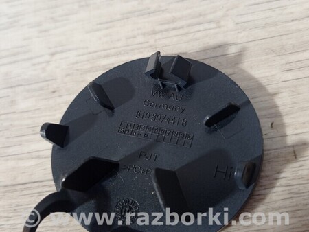 ФОТО Заглушка бампера буксировочного крюка задняя для Volkswagen Golf VII Mk7 (08.2012-...) Киев