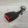ФОТО Застьожка ременя безопасности переднего правого для Volkswagen Golf VII Mk7 (08.2012-...) Киев