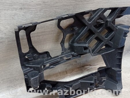 ФОТО Кронштейн кріплення башмак опора направляюча переднього бампера для Volkswagen Golf VII Mk7 (08.2012-...) Киев