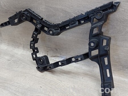 ФОТО Кронштейн кріплення направляюча заднього бампера лівий для Volkswagen Golf VII Mk7 (08.2012-...) Киев