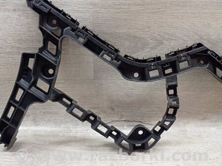 ФОТО Кронштейн кріплення направляюча заднього бампера лівий для Volkswagen Golf VII Mk7 (08.2012-...) Киев