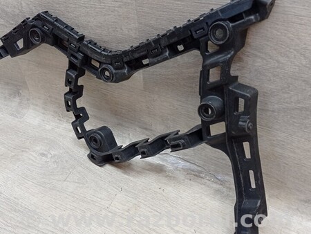 ФОТО Кронштейн кріплення направляюча заднього бампера лівий Деф для Volkswagen Golf VII Mk7 (08.2012-...) Киев