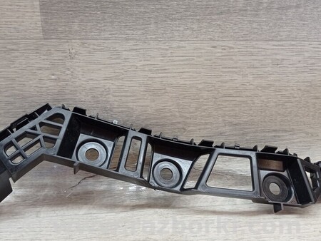 ФОТО Кронштейн кріплення направляюча заднього бампера правий для Volkswagen Golf VII Mk7 (08.2012-...) Киев