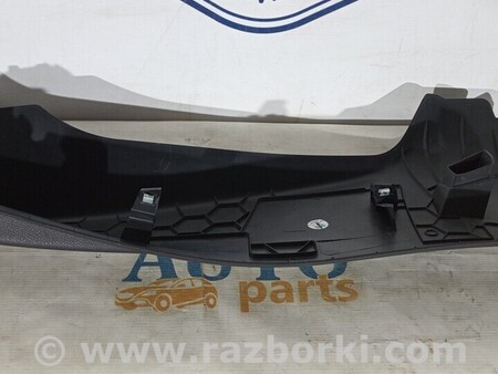 ФОТО Обшивка колісної арки ліва для Volkswagen Golf VII Mk7 (08.2012-...) Киев