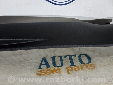 ФОТО Обшивка колісної арки права для Volkswagen Golf VII Mk7 (08.2012-...) Киев