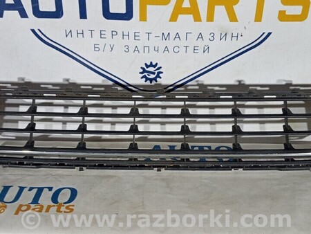 ФОТО Решетка бампера переднего для Volkswagen Golf VII Mk7 (08.2012-...) Киев