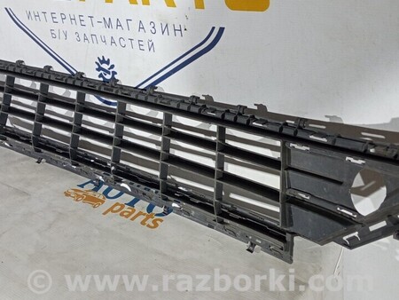 ФОТО Решетка бампера переднего для Volkswagen Golf VII Mk7 (08.2012-...) Киев