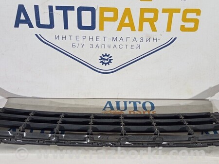 ФОТО Решетка бампера переднего для Volkswagen Golf VII Mk7 (08.2012-...) Киев