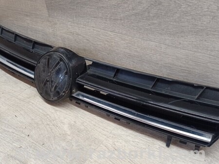 ФОТО Решетка радиатора бампера переднего для Volkswagen Golf VII Mk7 (08.2012-...) Киев