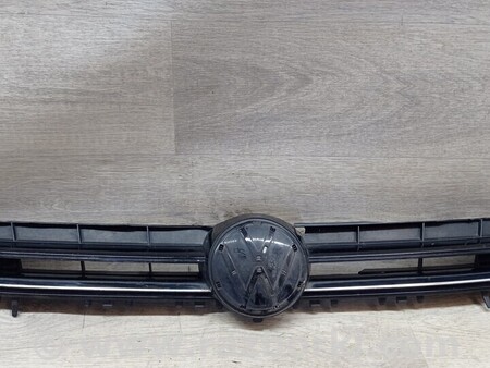 ФОТО Решетка радиатора бампера переднего для Volkswagen Golf VII Mk7 (08.2012-...) Киев