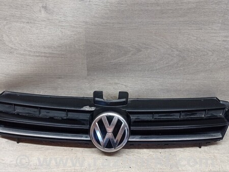 ФОТО Решетка радиатора бампера переднего для Volkswagen Golf VII Mk7 (08.2012-...) Киев