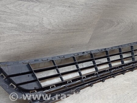 ФОТО Решетка радиатора бампера переднего нижняя для Volkswagen Golf VII Mk7 (08.2012-...) Киев