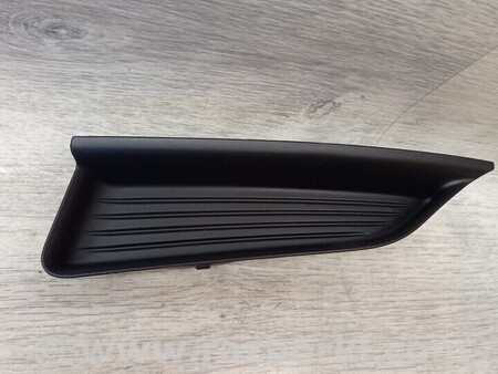 ФОТО Накладка заглушка решітка туманки ПТФ переднього бампера для Renault Megane 3 Киев