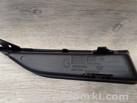 ФОТО Накладка заглушка решітка туманки ПТФ переднього бампера для Renault Megane 3 Киев