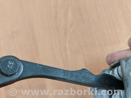 ФОТО Ограничитель двери передний для Renault Megane 3 Киев