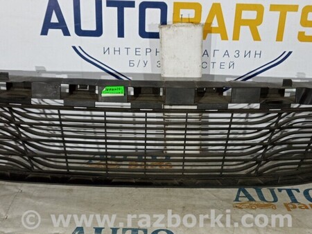 ФОТО Решетка радиатора бампера для Renault Megane 3 Киев