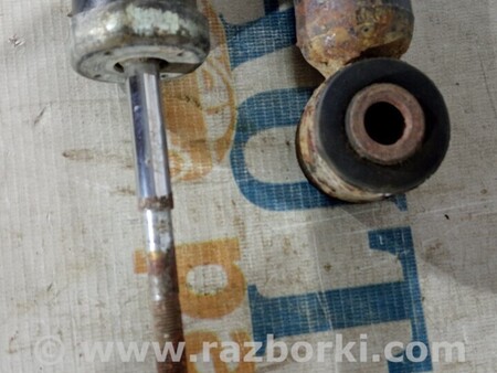 ФОТО Амортизатор задній для Nissan Note E12 (2012-2019) Киев