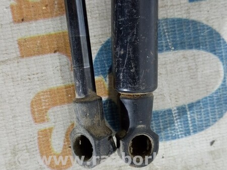 ФОТО Амортизатор кришки багажника для Nissan Note E12 (2012-2019) Киев