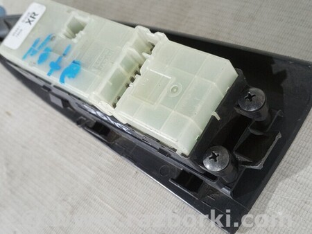 ФОТО Кнопка стеклоподъемника передней правой двери Кнопка склопідіймача для Nissan Note E12 (2012-2019) Киев