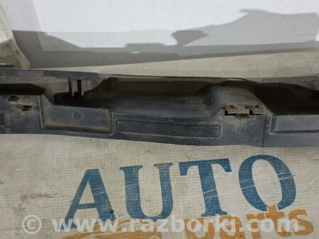 ФОТО Кронштейн заднього бампера центральний пильовик для Nissan Note E12 (2012-2019) Киев