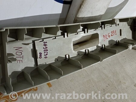 ФОТО Обшивка середньої стійки ліва для Nissan Note E12 (2012-2019) Киев