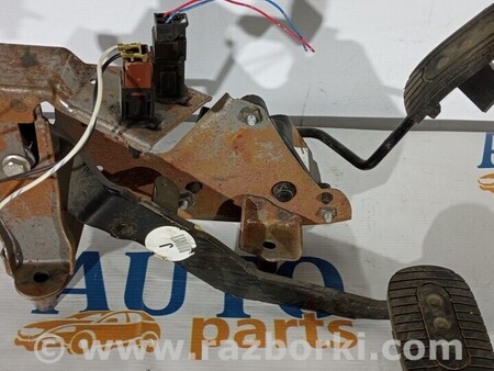 ФОТО Педаль гальма для Nissan Note E12 (2012-2019) Киев