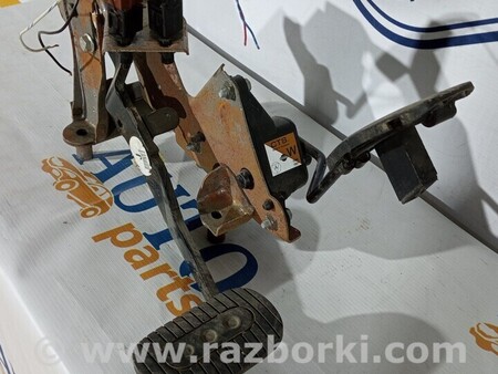 ФОТО Педаль гальма для Nissan Note E12 (2012-2019) Киев