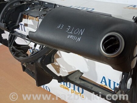 ФОТО Торпедо консоль для Nissan Note E12 (2012-2019) Киев