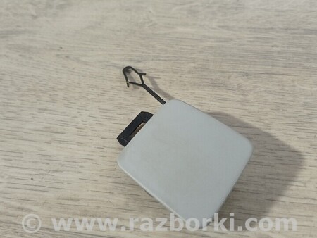 ФОТО Заглушка бампера буксировочного крюка передняя для Volkswagen Polo Киев