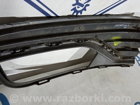 ФОТО Решетка бампера переднего правая для Volkswagen Polo Киев