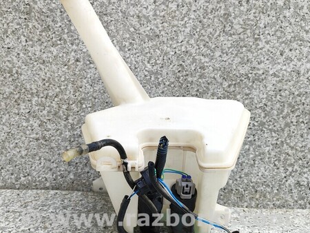 ФОТО Бачек Омывателя для Toyota Yaris (15-20) Киев