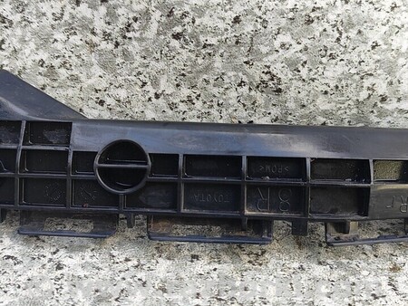 ФОТО Кронштейн кріплення бампера задній правий для Toyota Yaris (15-20) Киев