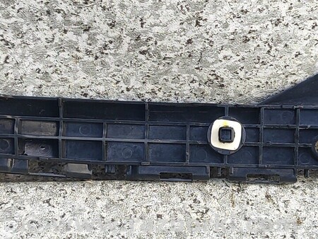 ФОТО Кронштейн кріплення бампера задній правий для Toyota Yaris (15-20) Киев